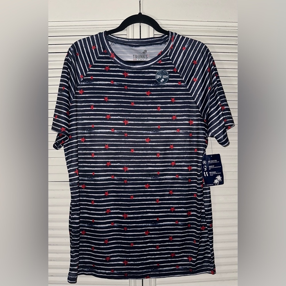 Trunks Surf & Swin Co UPF 50+ Stars & Stripes Swim Tee‎ Rash Guard Size L